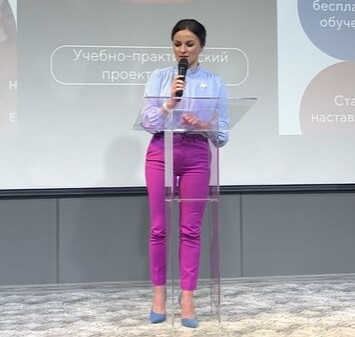 В ИМЭС выступила сенатор РФ от Смоленской области И. А. Кожанова