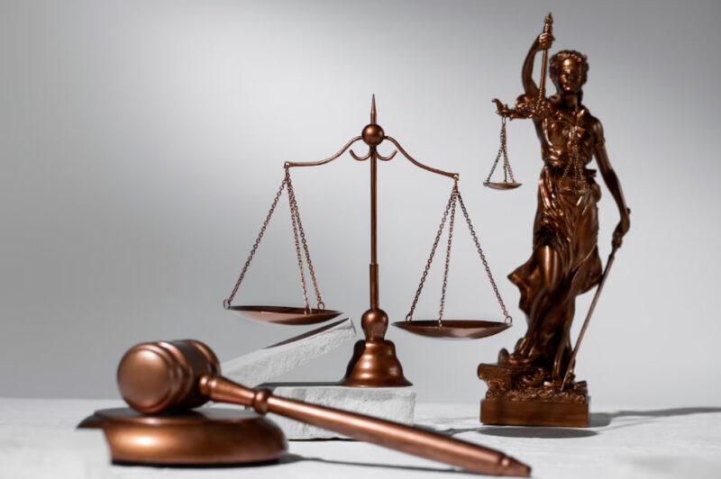 профессия юриста, юриспруденция, юрист, судья, адвокат, учиться на юриста