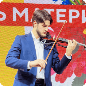 Александр Александров, студент 4 курса