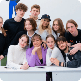 Профильные дисциплины ведут преподаватели-практики 